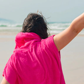 Ansumco. Kid's Changing Towel Poncho - Flamingo Pink ansum.co